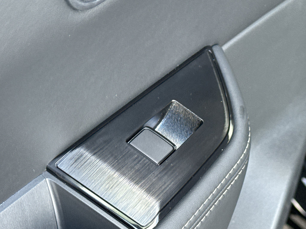 New 2026 Nissan Rogue SV image 30