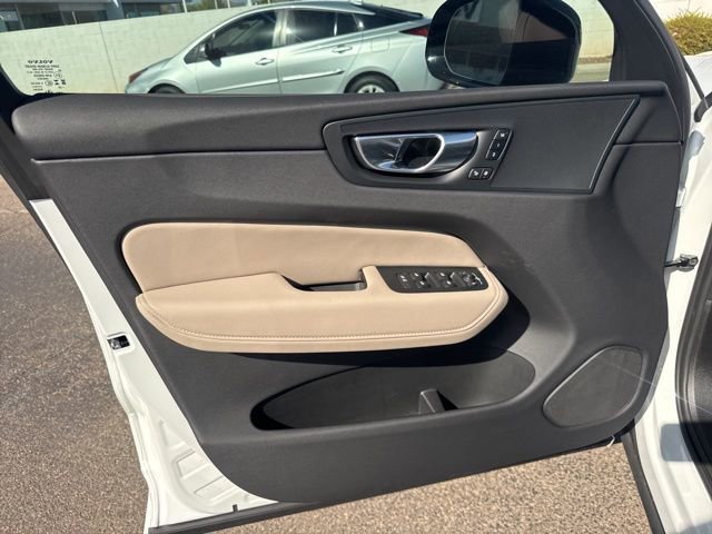 New 2026 Volvo XC60 B5 Plus w/ Protection Package Premier image 12