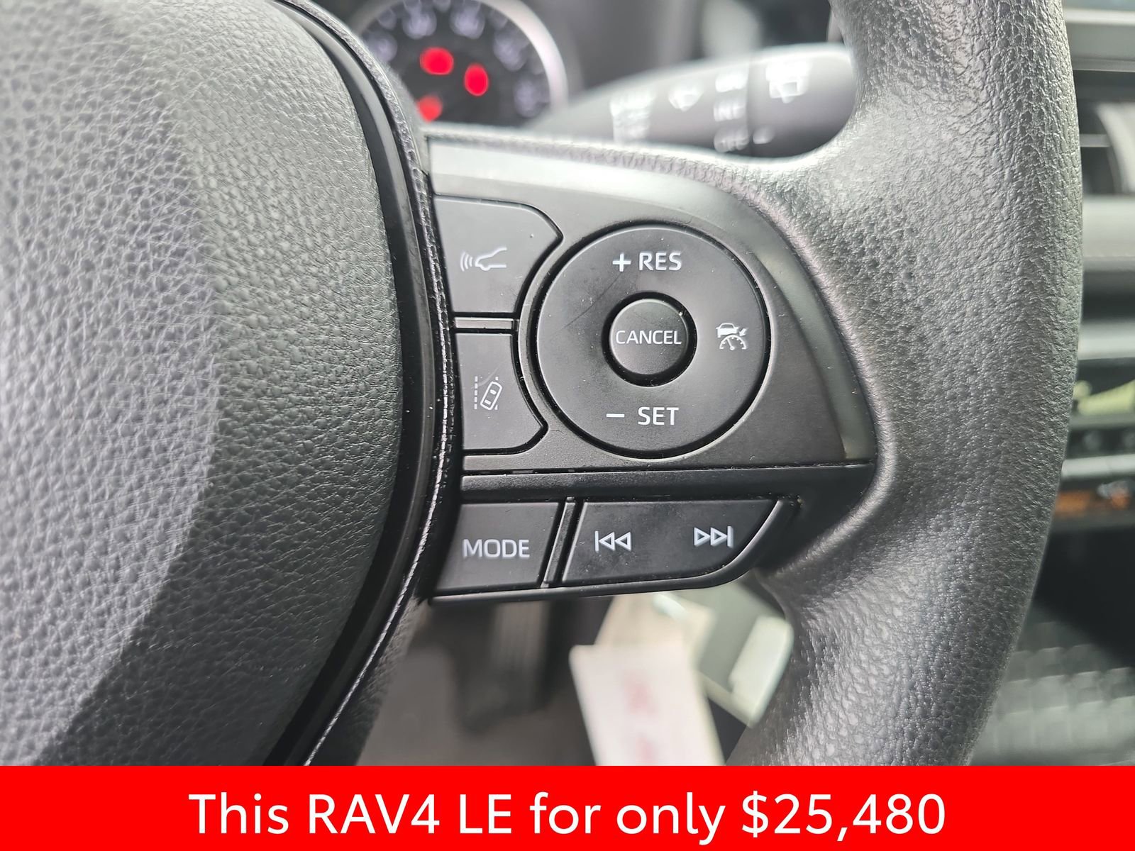Used 2021 Toyota RAV4 LE image 23