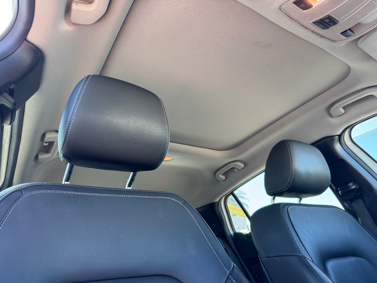 Used 2019 INFINITI QX30 w/ Cargo Package FWD image 11