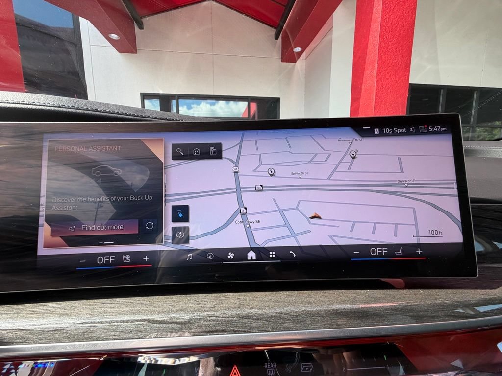 Used 2023 BMW i7 xDrive60 AWD/4WD image 19
