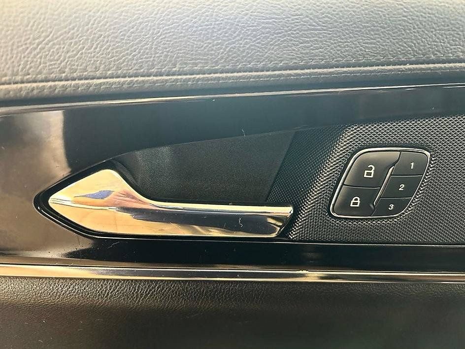 Used 2022 Lincoln Nautilus Reserve AWD/4WD image 11
