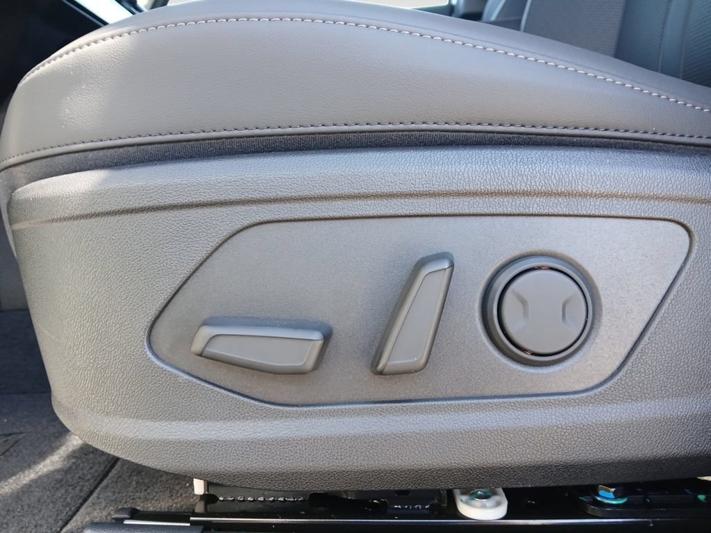 New 2026 Kia Sorento S AWD/4WD image 16