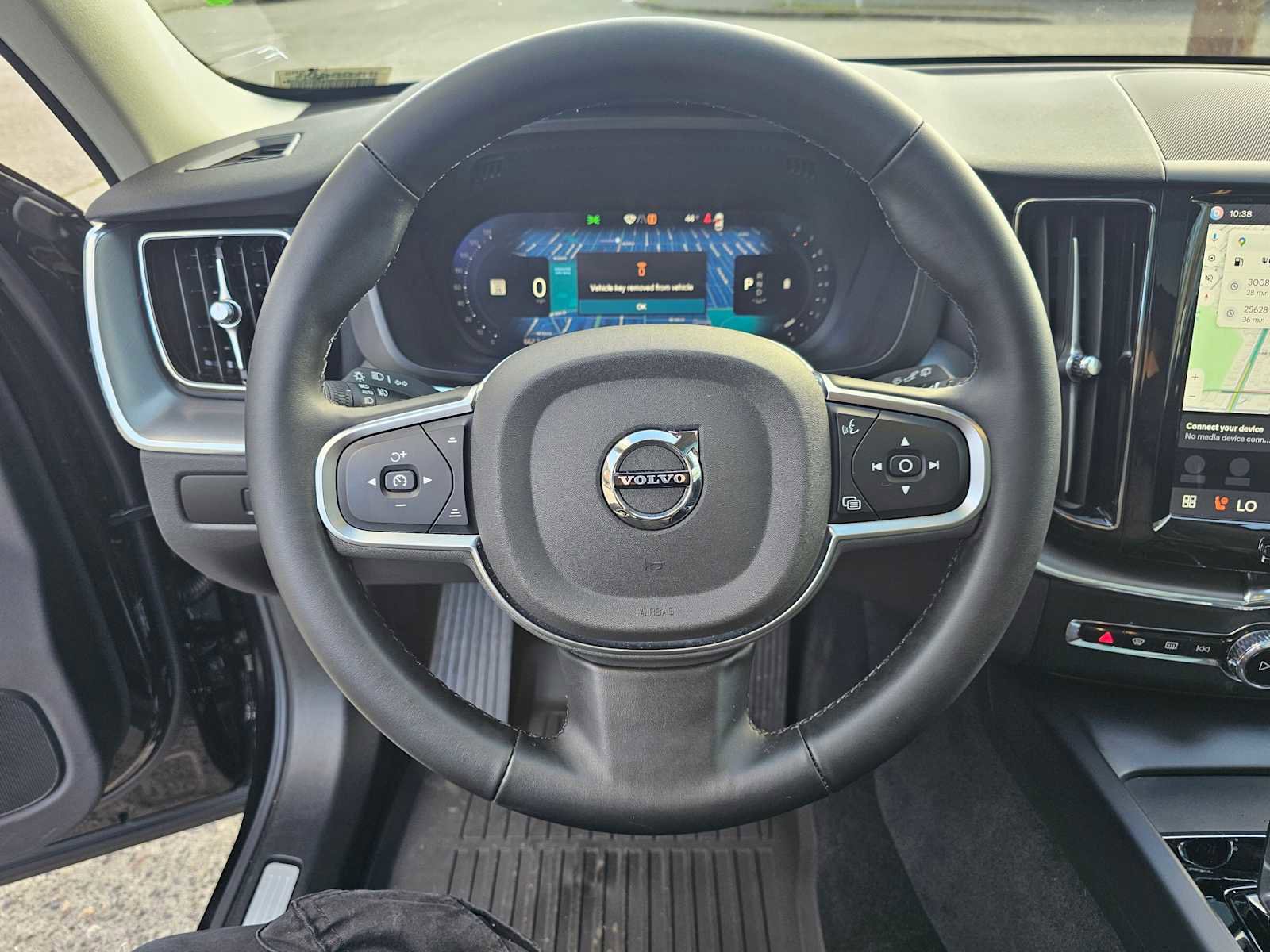 Used 2025 Volvo XC60 B5 Core w/ Protection Package Premier image 28