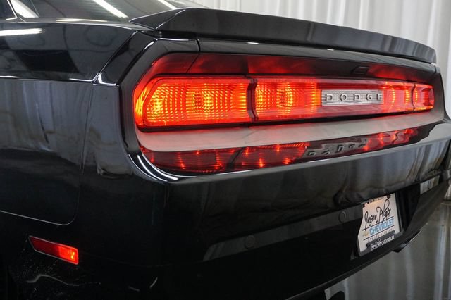 Used 2013 Dodge Challenger R/T Plus RWD image 6