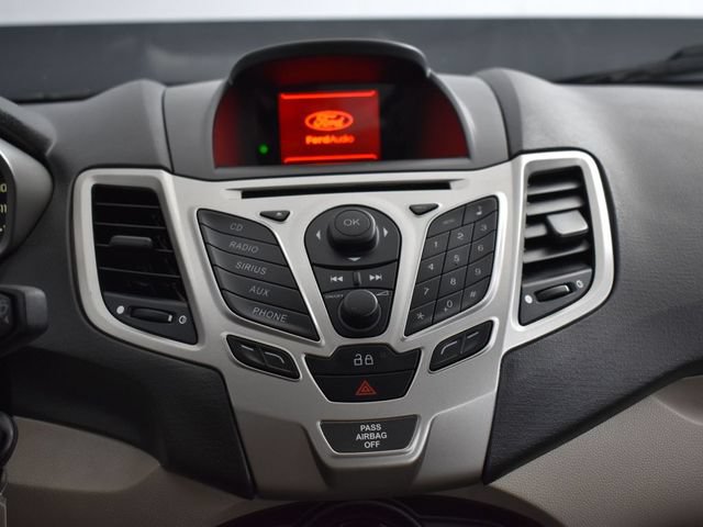Used 2013 Ford Fiesta SE FWD image 12