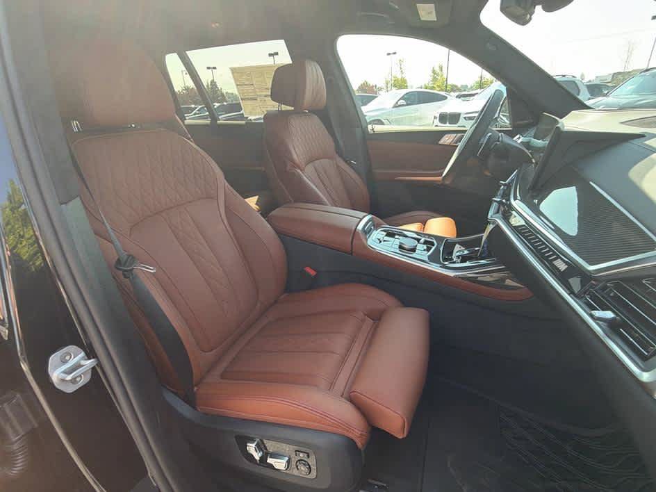 New 2026 BMW X7 M60i AWD/4WD image 30