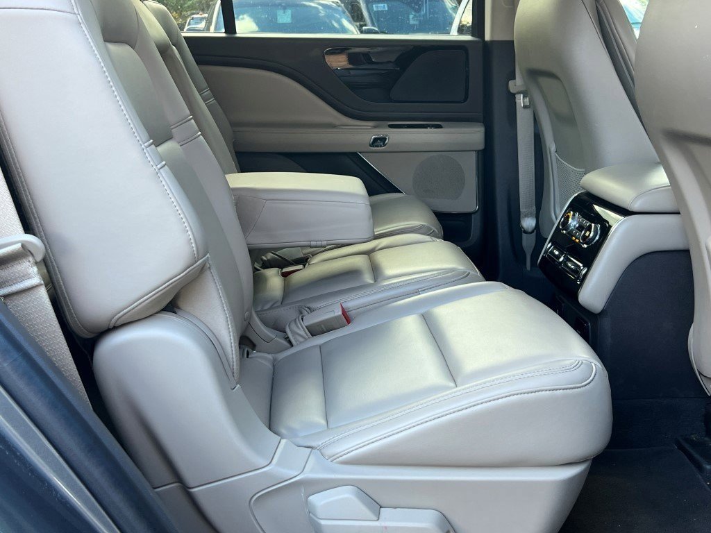 Certified 2023 Lincoln Aviator AWD w/ Elements Package image 15