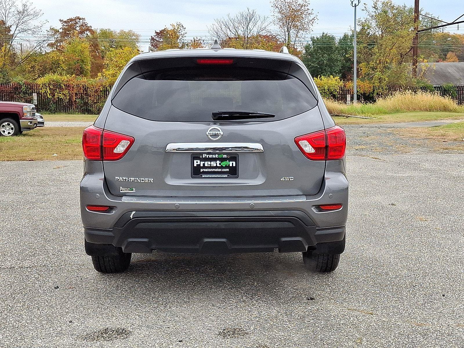 Used 2020 Nissan Pathfinder S image 5