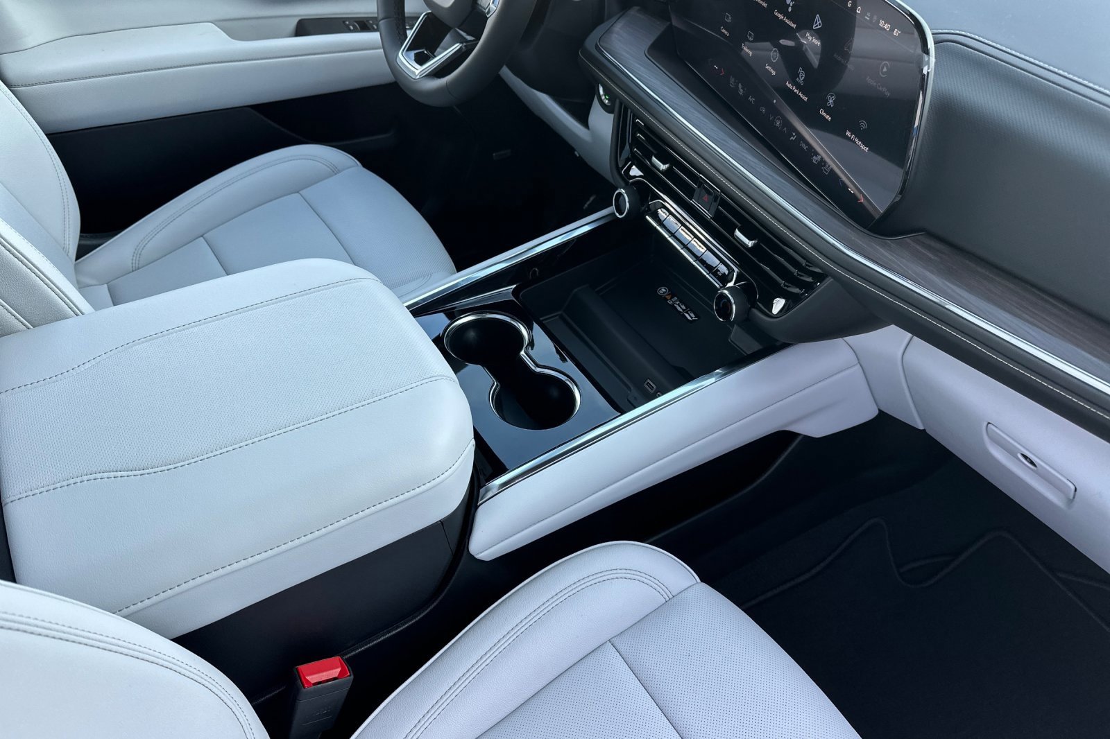 New 2026 Chevrolet Suburban Premier w/ Sun And Tow Package image 19