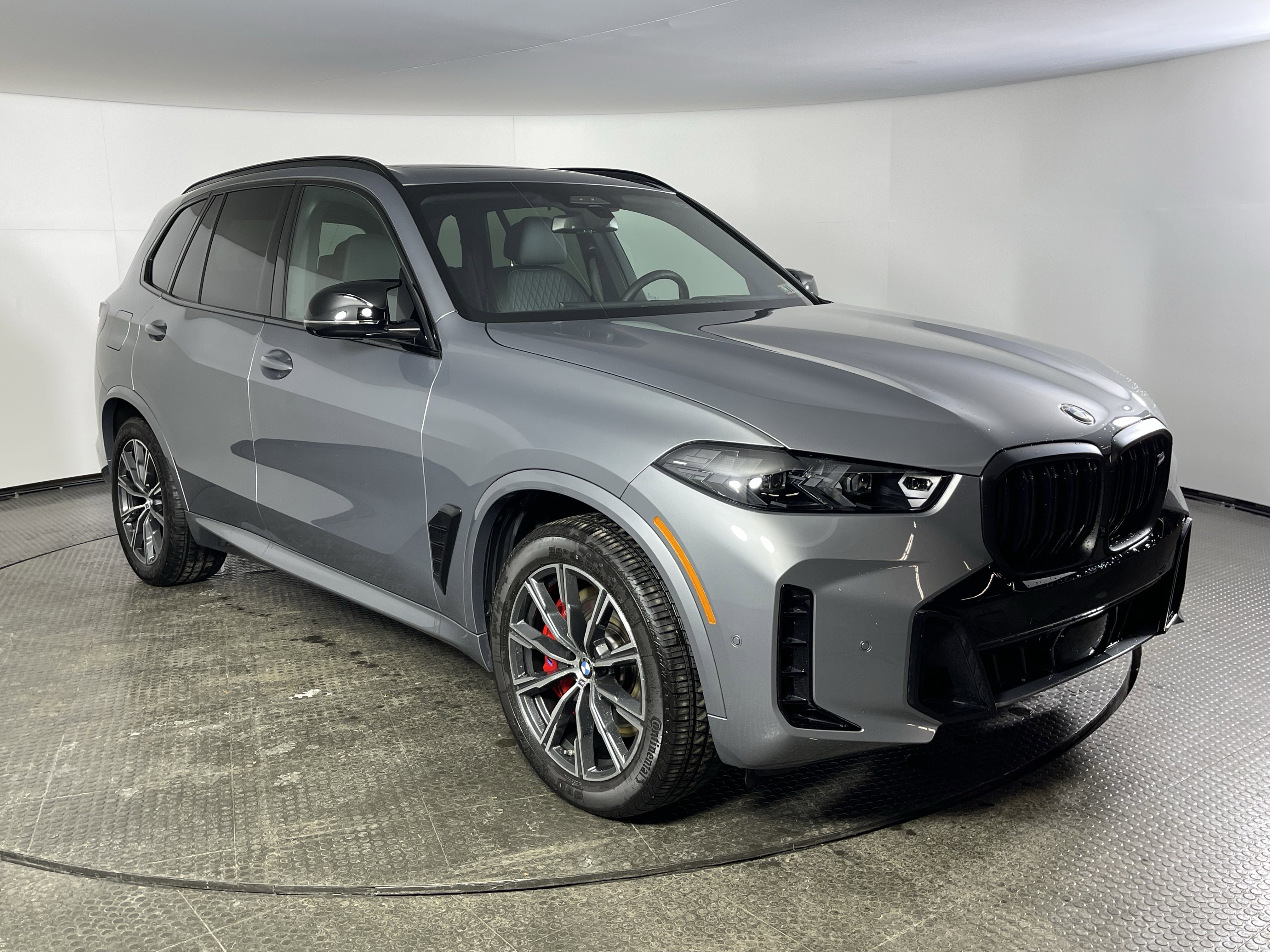 Used 2026 BMW X5 M60i image 3