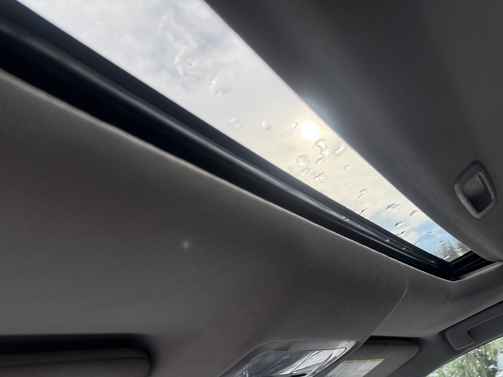 Certified 2018 Toyota Highlander Limited AWD/4WD image 31