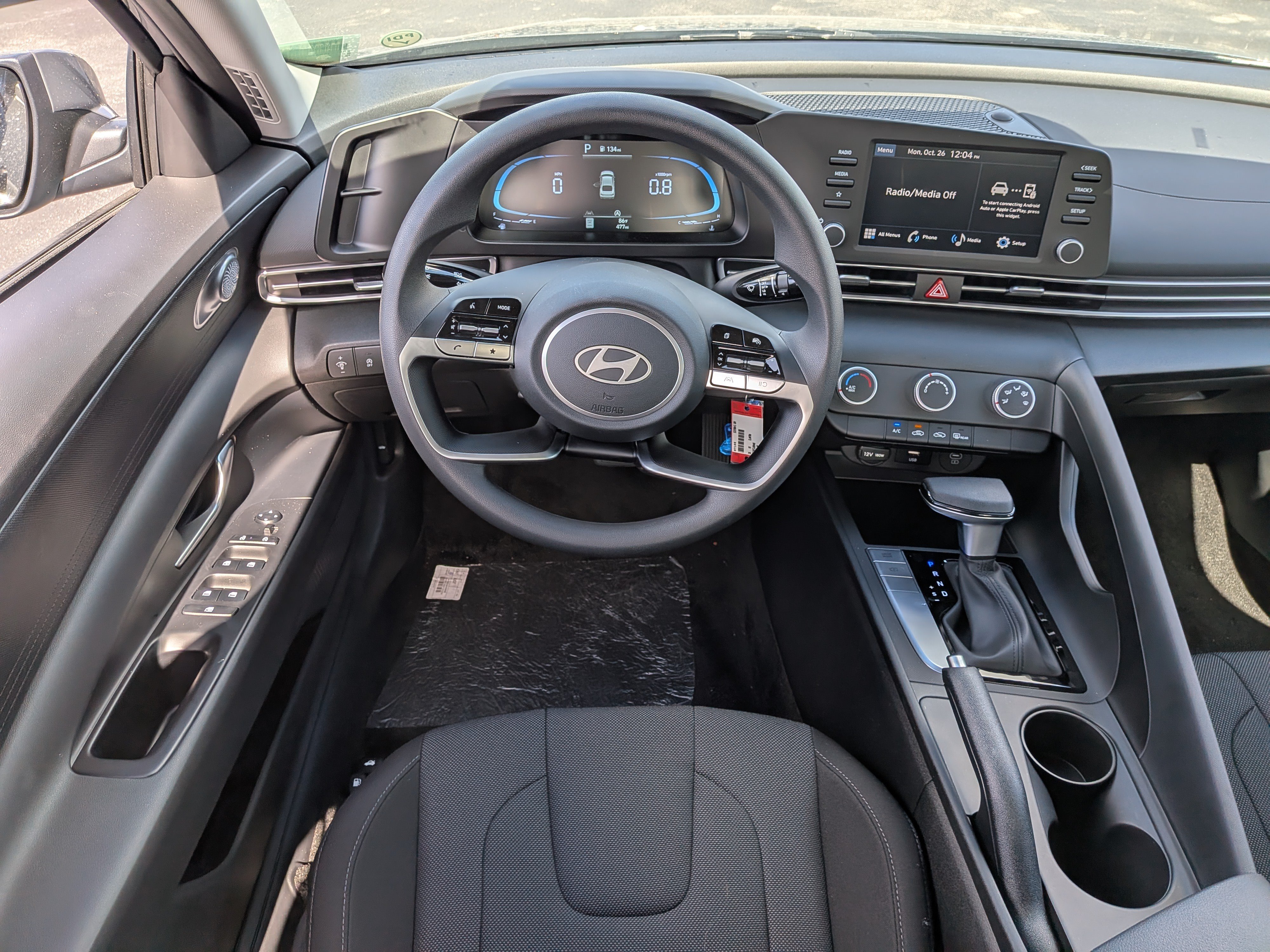 New 2026 Hyundai Elantra SE FWD image 17