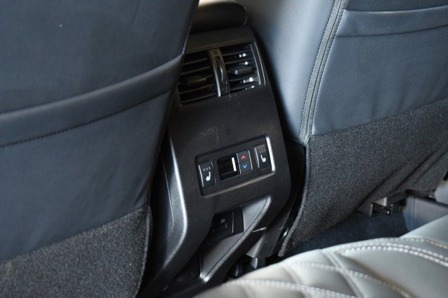 Used 2024 Mitsubishi Outlander GT AWD/4WD image 39