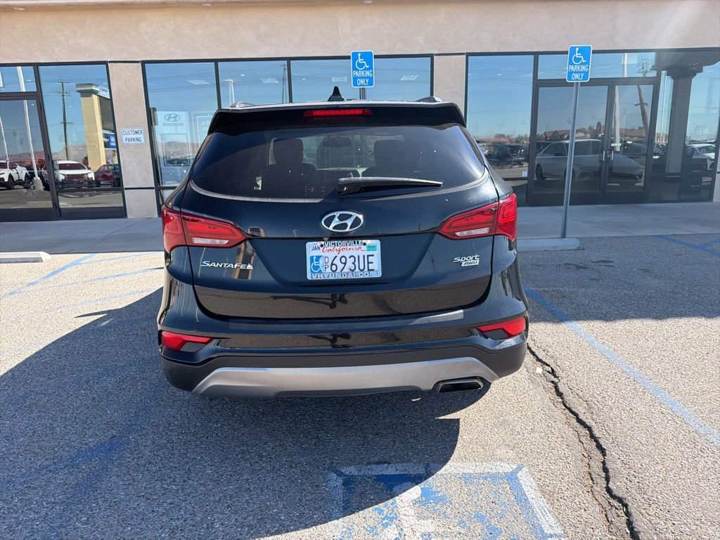 Used 2017 Hyundai Santa Fe Sport image 5