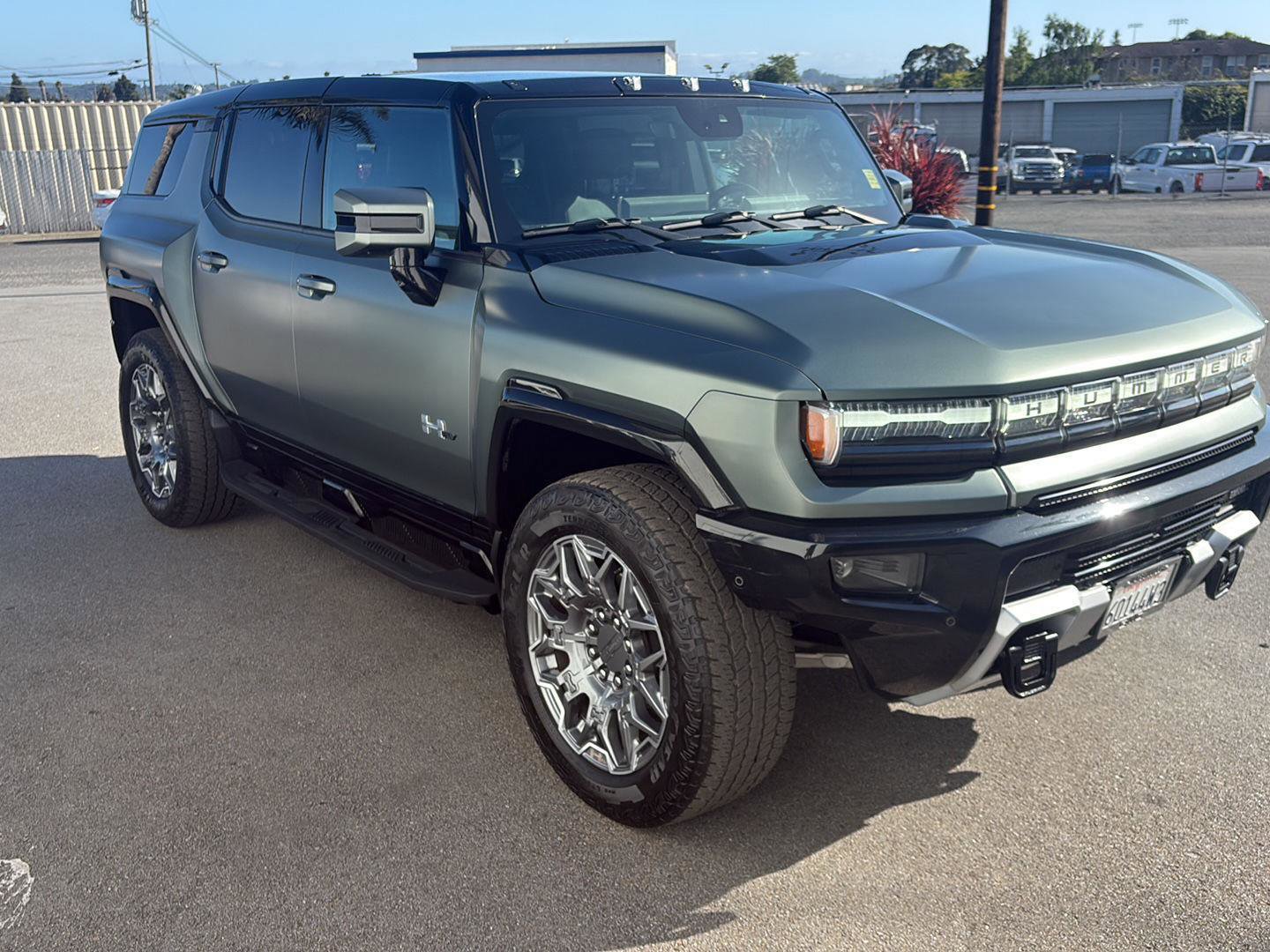 Used 2024 GMC Hummer EV 3X w/ LPO, Cargo Utility Package image 32