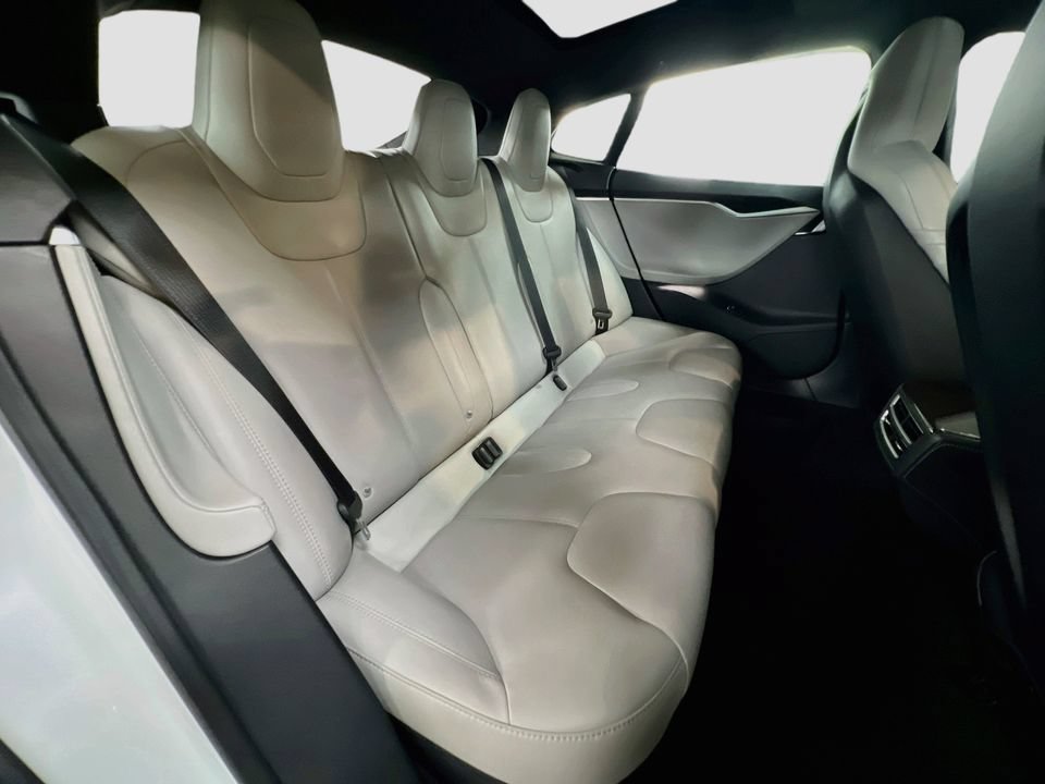 Used 2015 Tesla Model S 85D AWD/4WD image 28