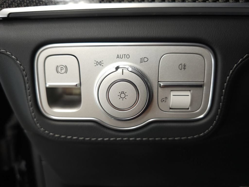 Used 2025 Mercedes-Benz GLS 63 AMG 4MATIC image 10