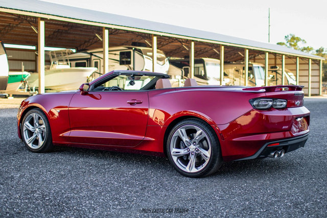 Used 2021 Chevrolet Camaro SS image 6