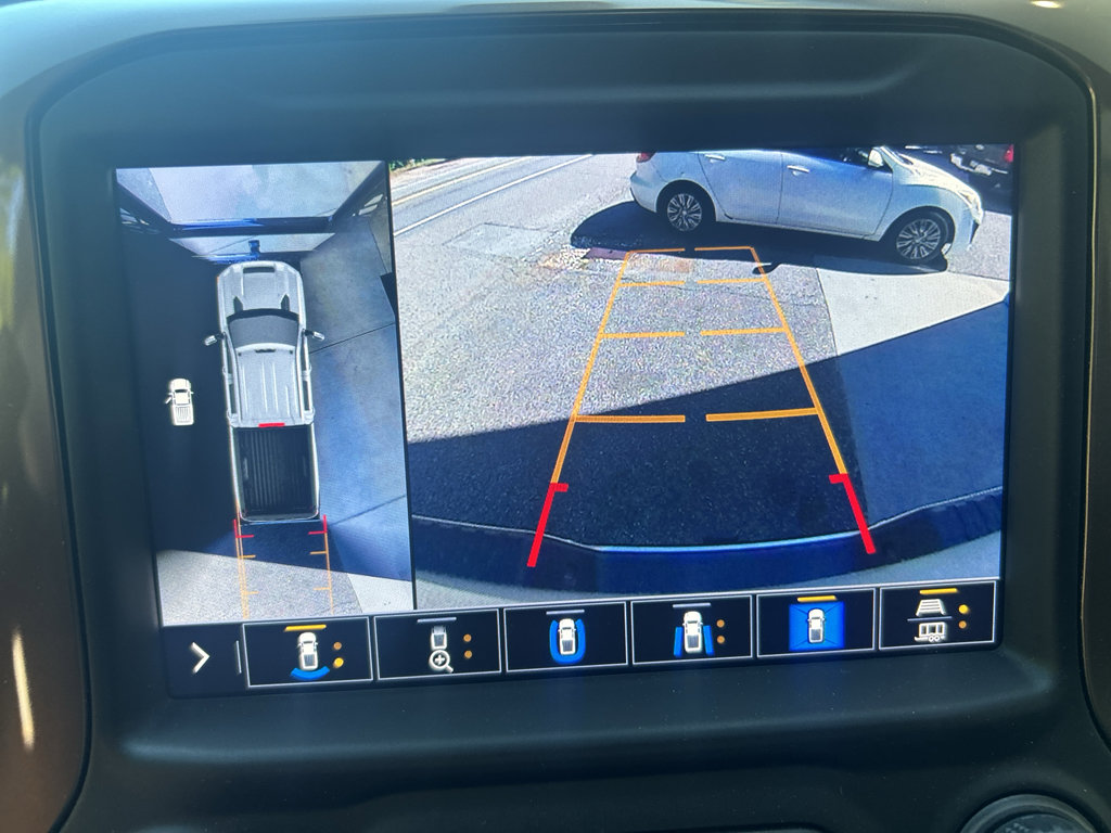 Used 2022 Chevrolet Silverado 2500 High Country w/ Z71 Off-Road Package image 33