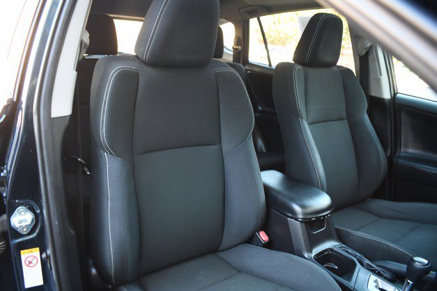 Used 2017 Toyota RAV4 XLE w/ Carpet Mat Package image 27