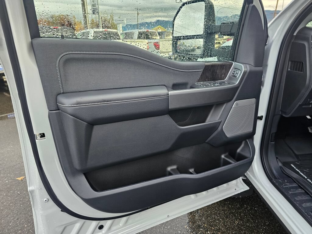 New 2026 Ford F350 Lariat w/ FX4 Off-Road Package AWD/4WD image 12
