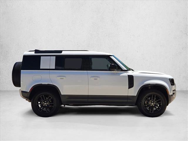 Used 2025 Land Rover Defender 110 S AWD/4WD image 4