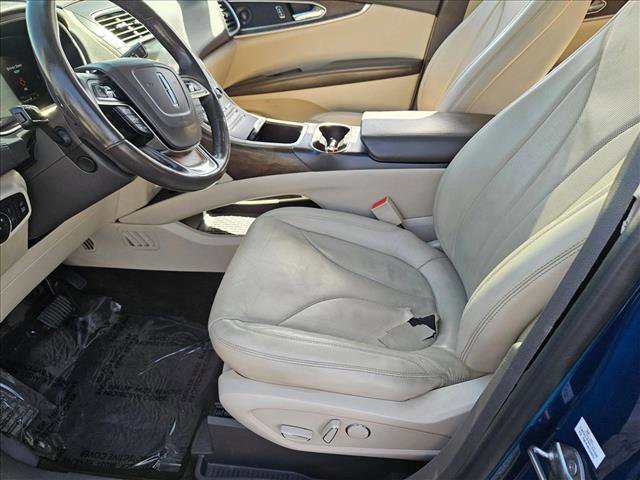 Used 2019 Lincoln Nautilus Reserve image 16