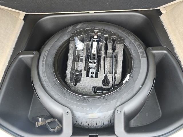 Used 2021 Jeep Grand Cherokee Overland AWD/4WD image 28
