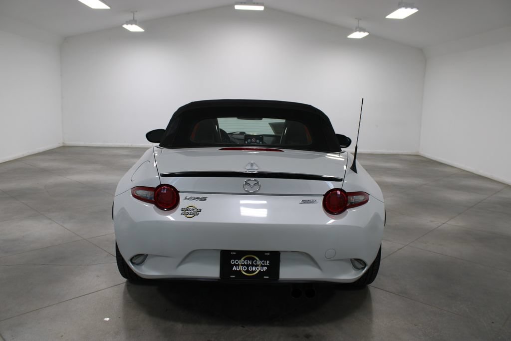Used 2016 MAZDA MX-5 Miata Club RWD image 8