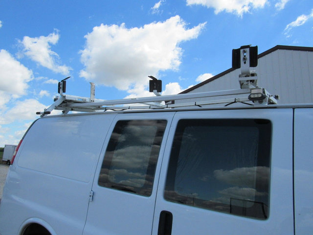 Used 2015 Chevrolet Express 2500 RWD image 20