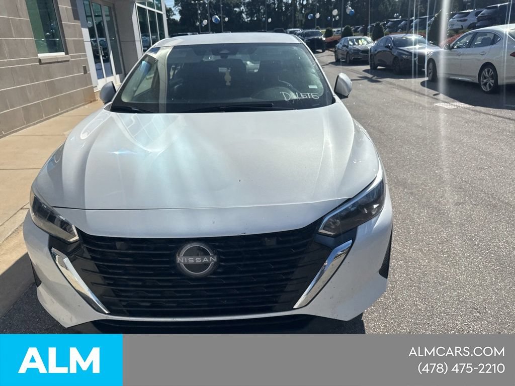 Used 2024 Nissan Sentra SV FWD image 3