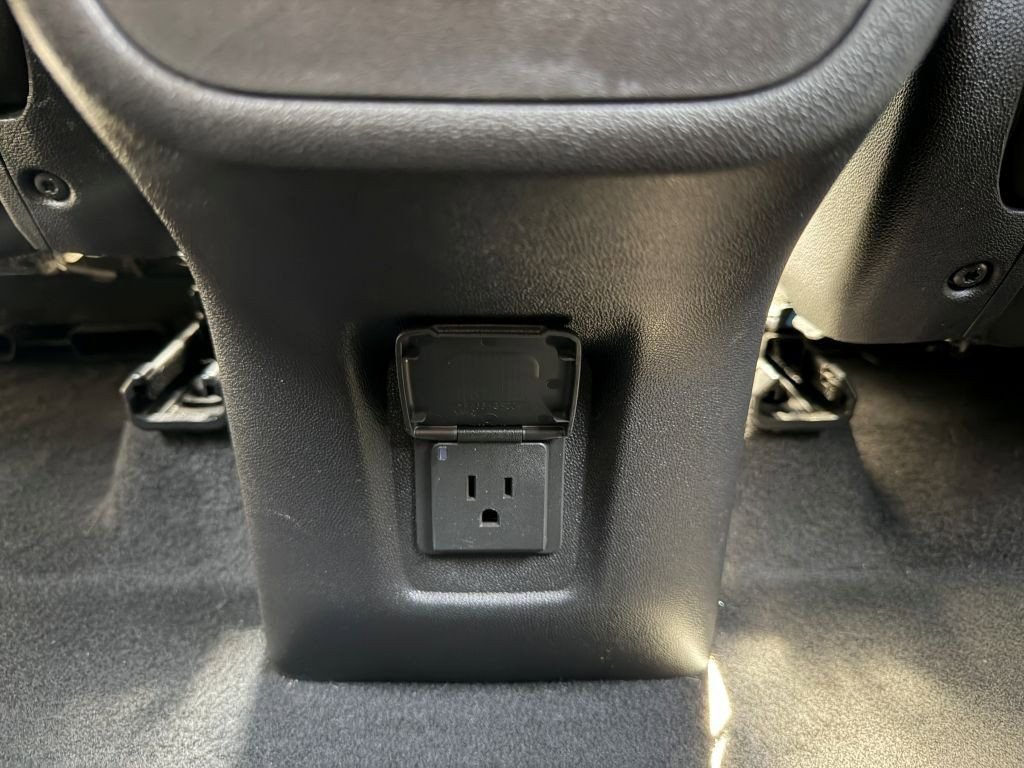 Used 2021 Chevrolet Equinox LT FWD image 26