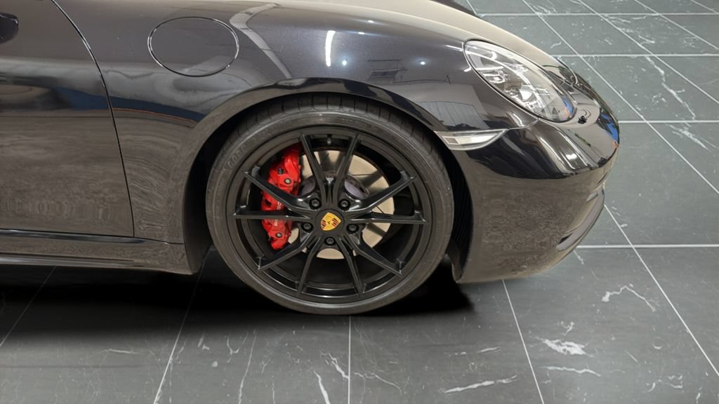 Used 2018 Porsche 718 Cayman GTS RWD image 26