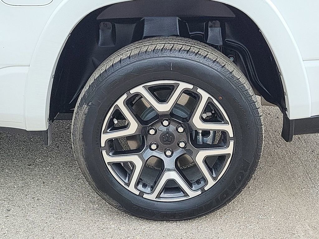 Used 2025 RAM 1500 Laramie image 18