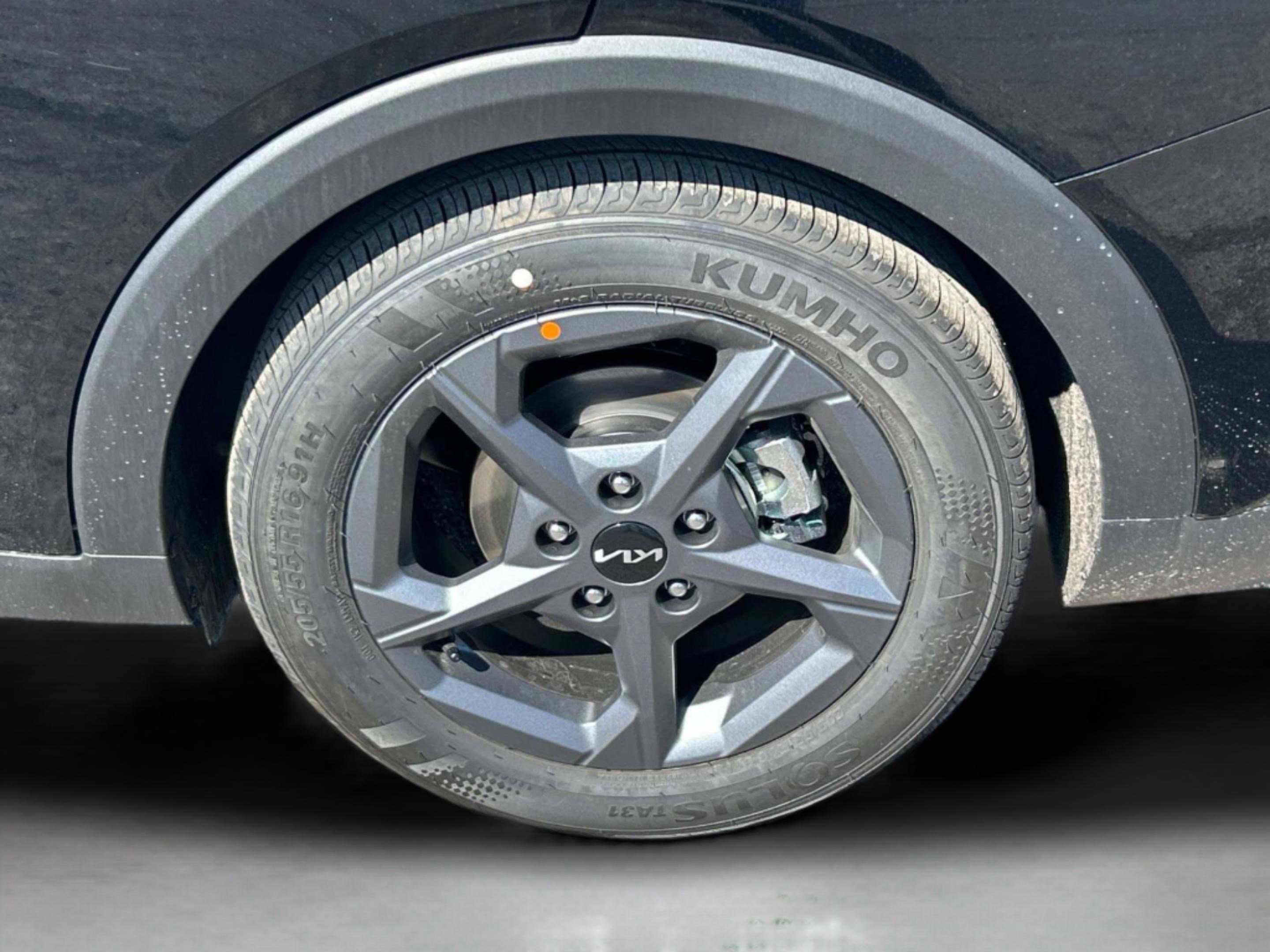 New 2025 Kia K4 LXS image 11