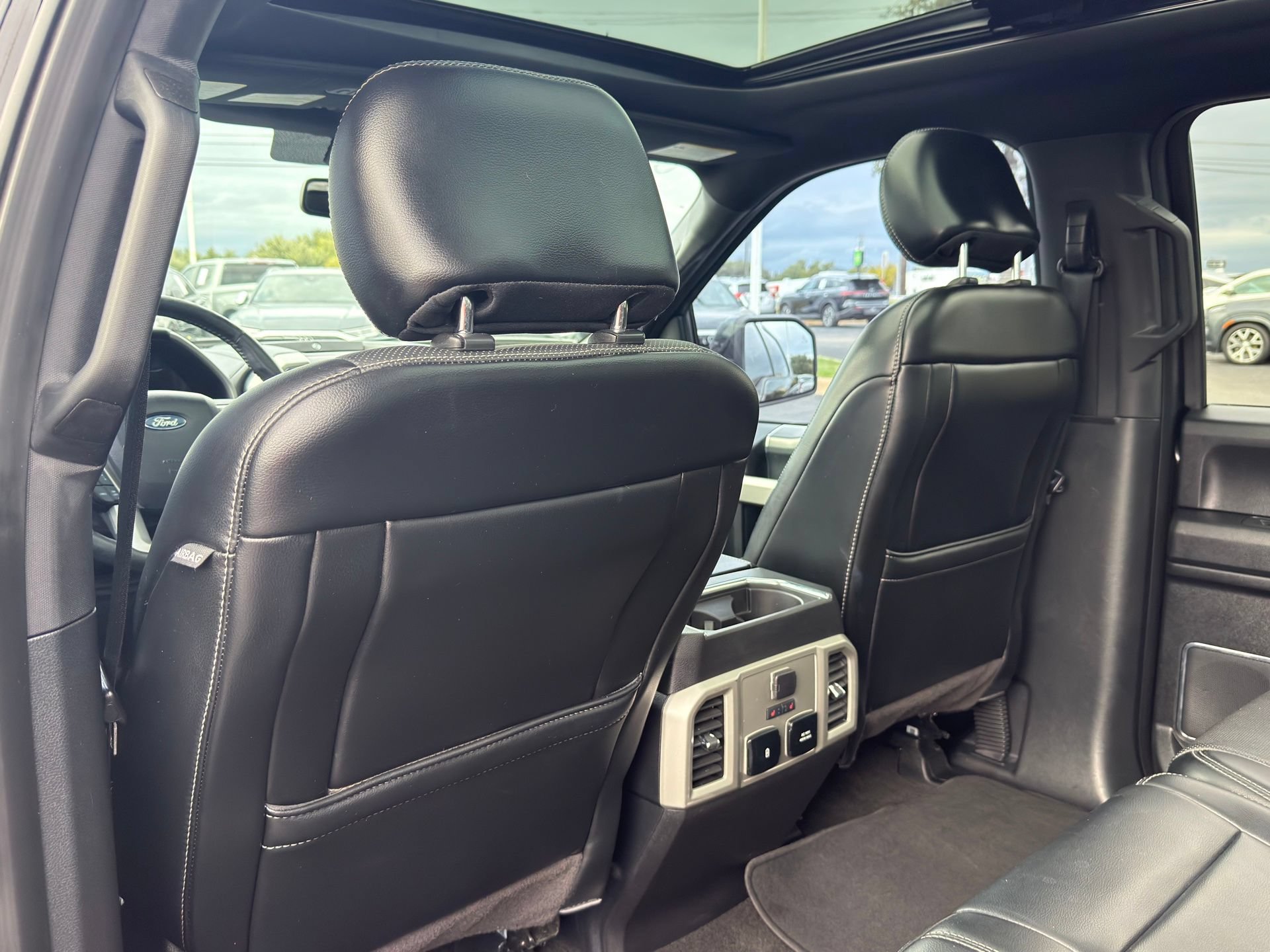 Used 2018 Ford F150 Lariat w/ Equipment Group 502A Luxury AWD/4WD image 24