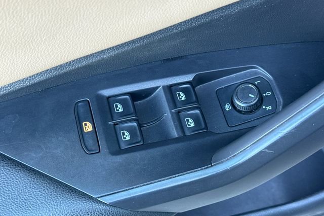 Used 2019 Volkswagen Jetta SEL FWD image 14