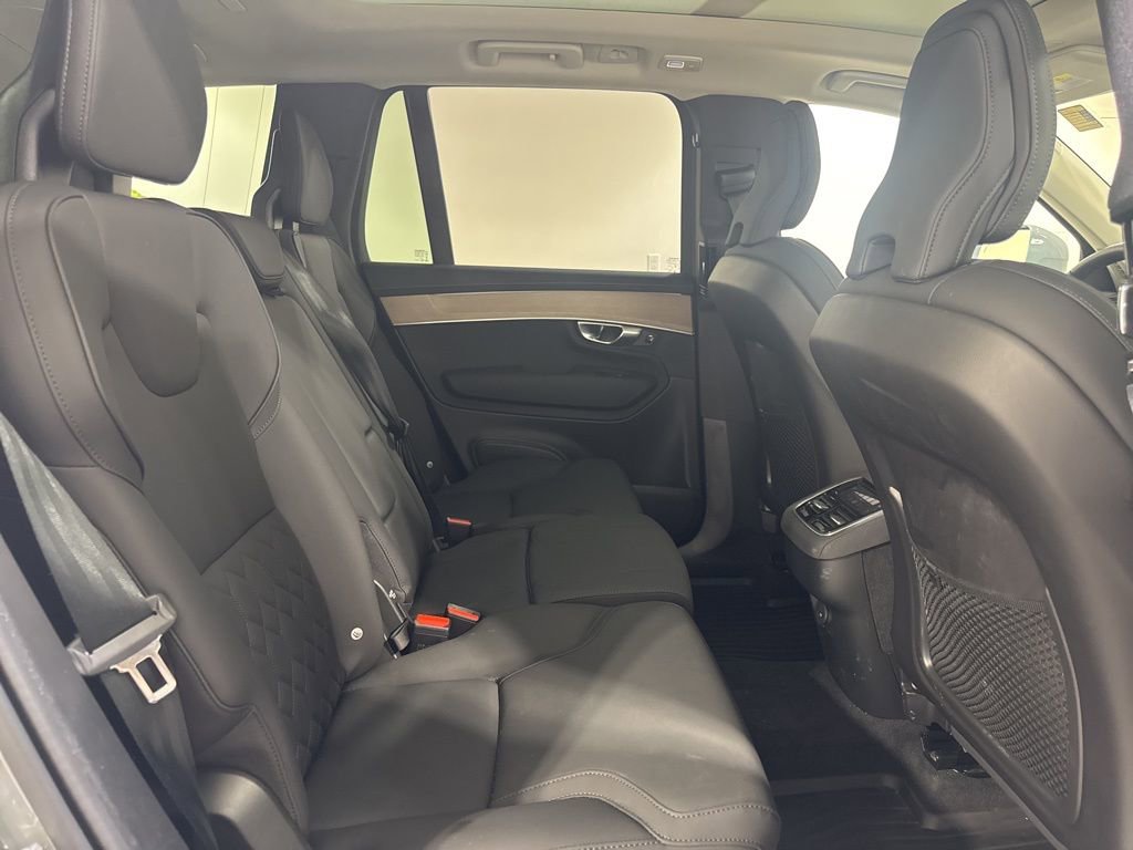 Used 2026 Volvo XC90 B6 Plus w/ Protection Package Premier image 25