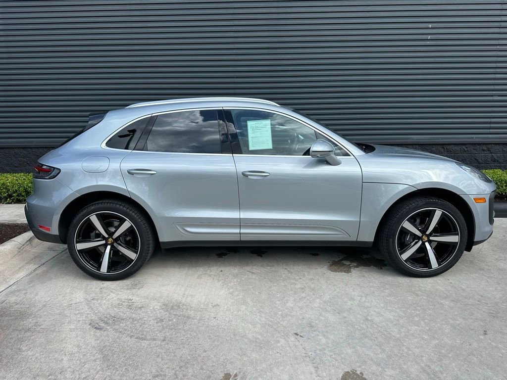 Certified 2026 Porsche Macan Turbo AWD/4WD image 10