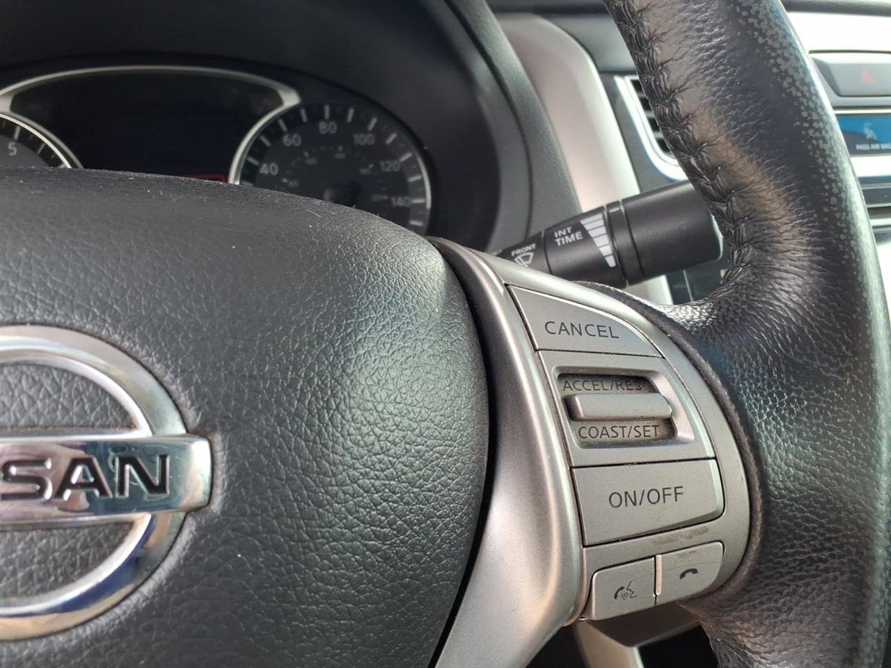 Used 2014 Nissan Altima 2.5 SV FWD image 12