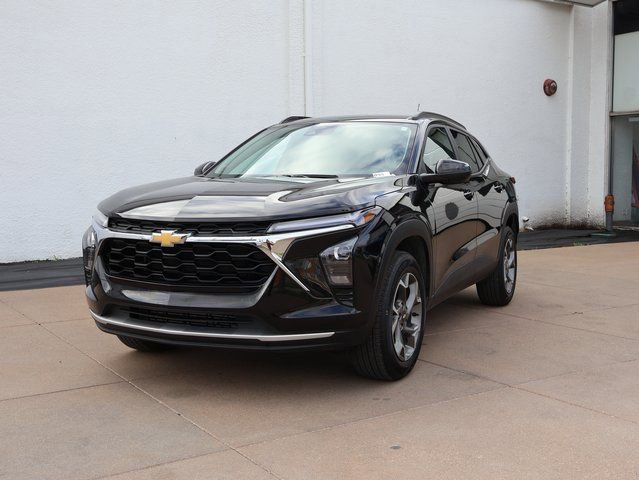 Certified 2025 Chevrolet Trax LT image 4