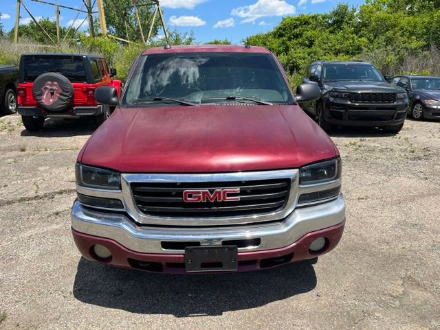 Used 2004 GMC Sierra 1500 SLE w/ Safe And Sound Package AWD/4WD image 2