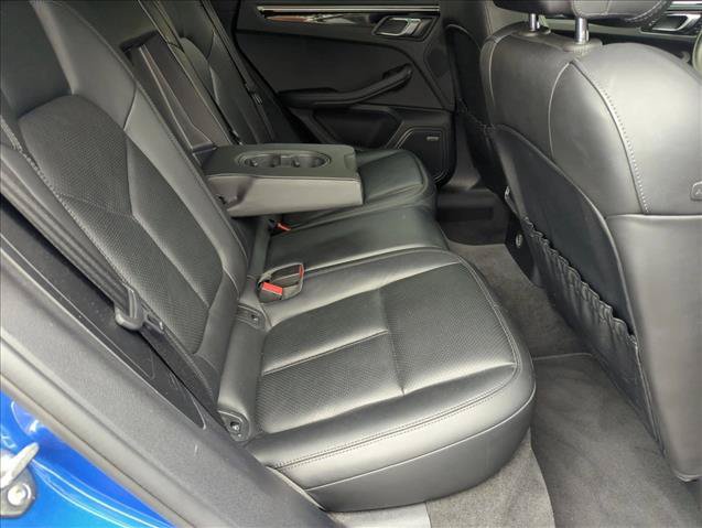 Used 2018 Porsche Macan AWD/4WD image 20