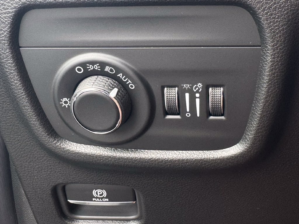 New 2027 Jeep Grand Cherokee L 4WD image 29