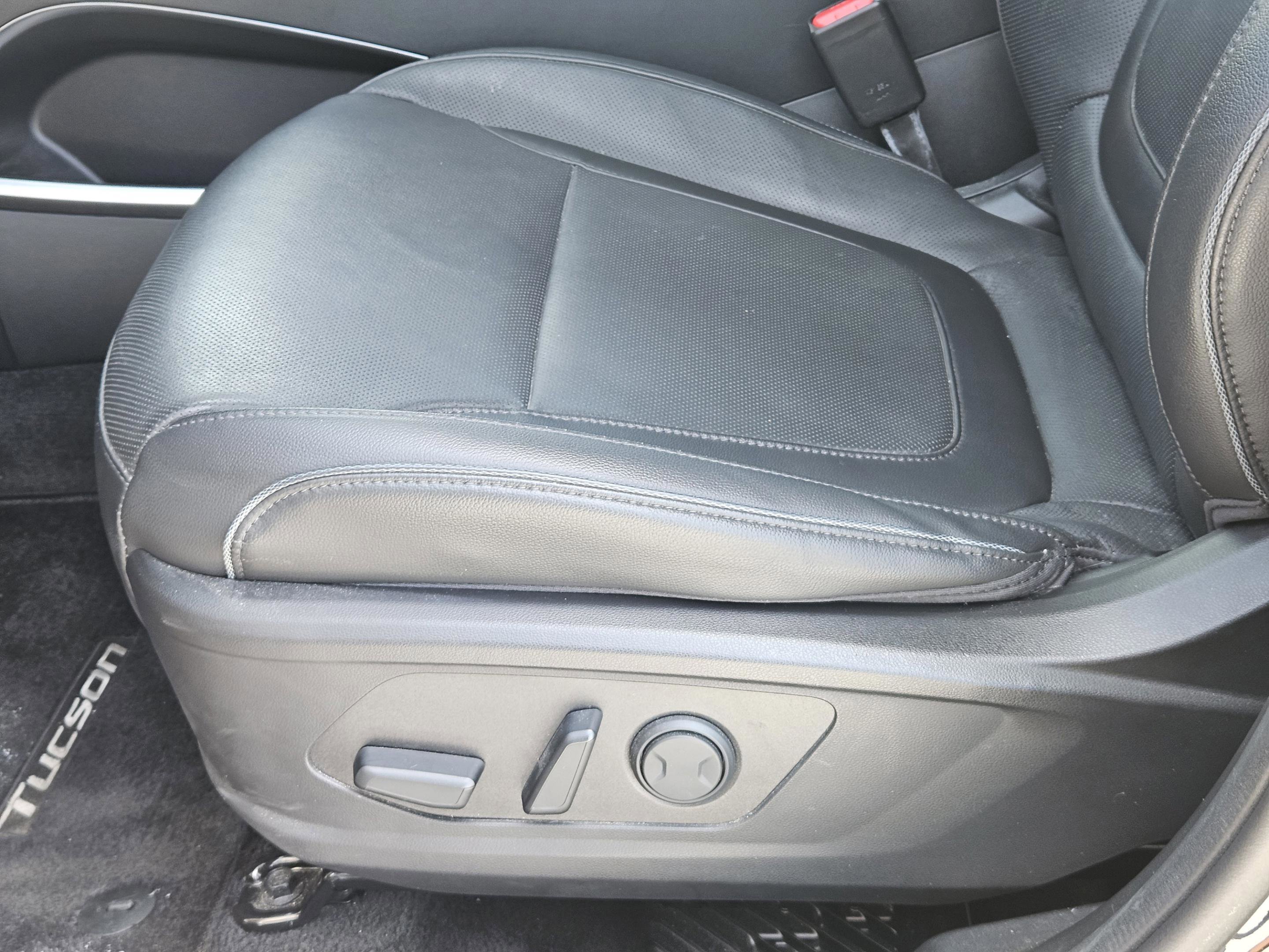 Used 2022 Hyundai Tucson Limited w/ Cargo Package FWD image 21