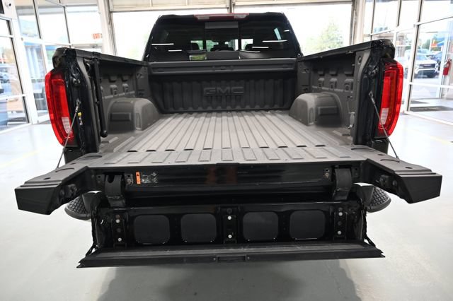 Used 2021 GMC Sierra 1500 SLT w/ SLT Premium Plus Package AWD/4WD image 9