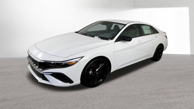New 2026 Hyundai Elantra Sport FWD image 4