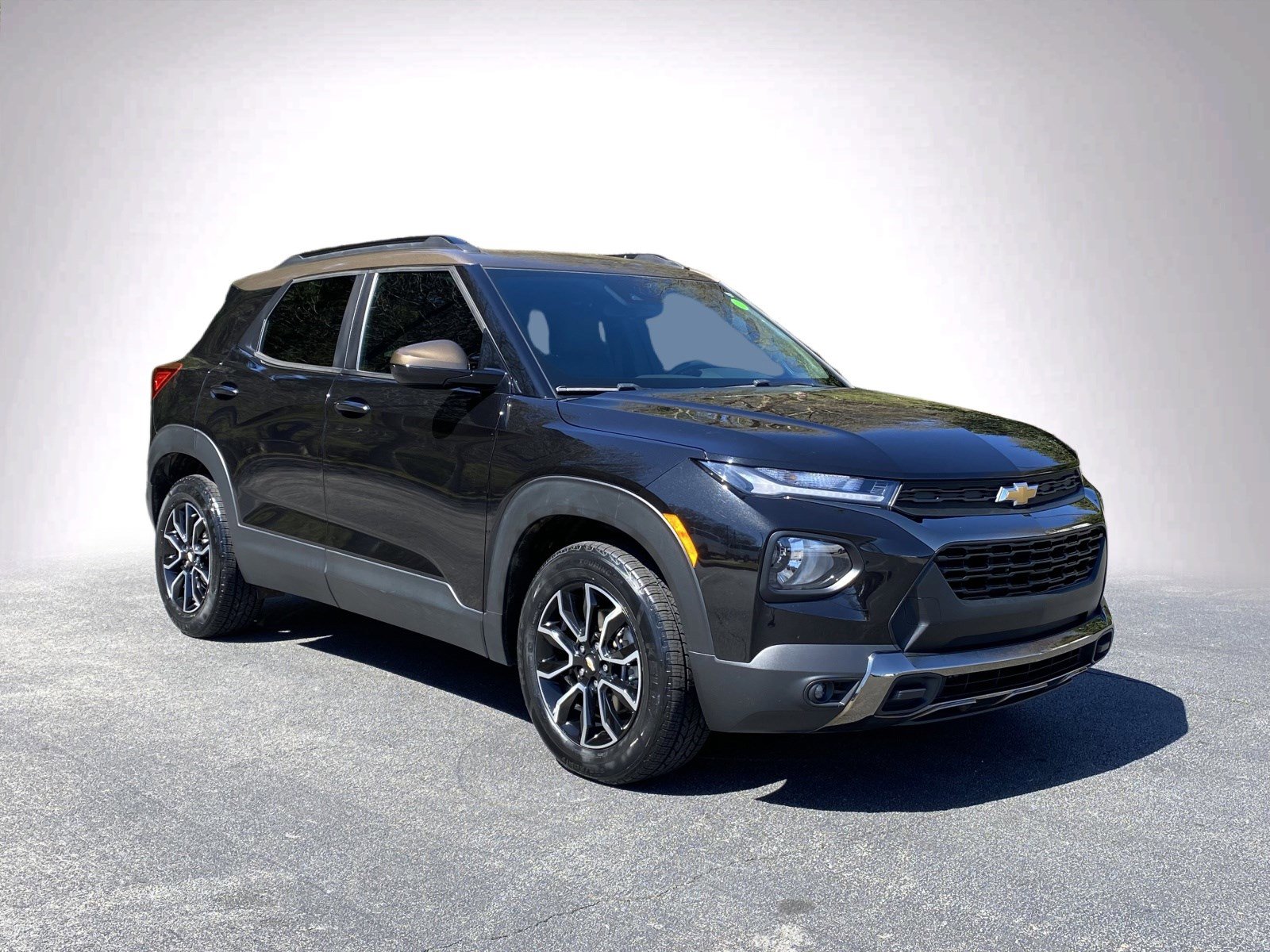 Used 2022 Chevrolet TrailBlazer ACTIV image 2