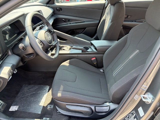 New 2026 Hyundai Elantra Sport FWD image 22